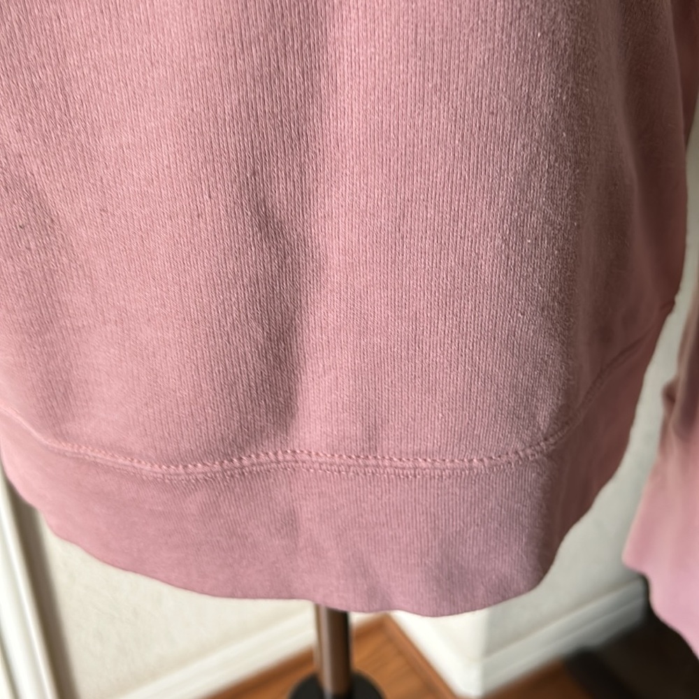 Champion Pink Top Dusty Rose Top Sweatshirt Beachy Small Athleisure Comfort - Picture 10 of 10